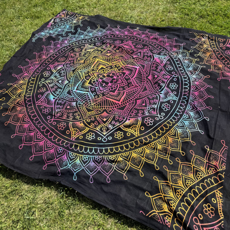 namu-dekoras-lovatieses-medvilnine-lovatiese-uzklotas-lovai-langui-sienui-mandala-m-3