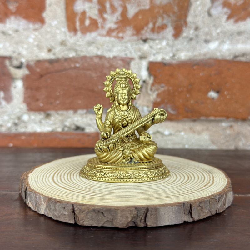 namu-dekoras-zalvarines-statulos-zalvarine-statula-gold-saraswati-2